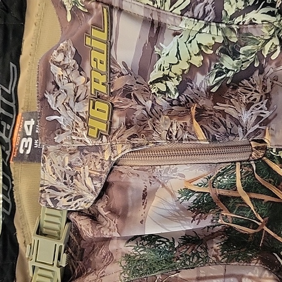 Camouflage pants - Picture 5 of 9